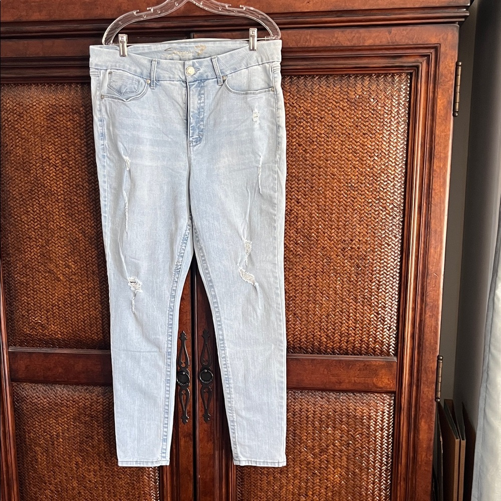 Seven7 Women's Soft Blue Distressed Skinny Jeans